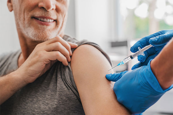 Administration des vaccins : COVID-19 et grippe